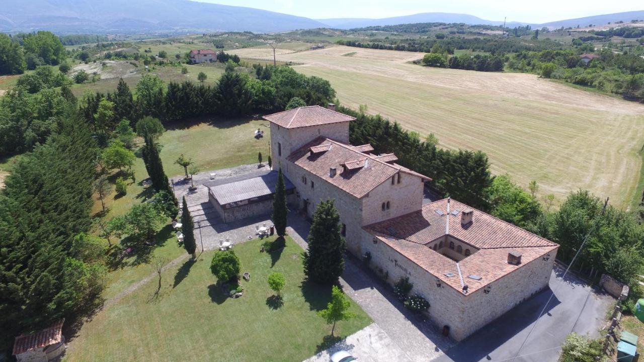 Villanueva la Lastra Posada Torre Palacio La Taxuela מראה חיצוני תמונה