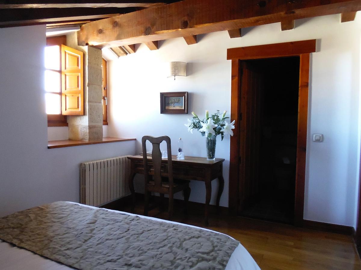 Villanueva la Lastra Posada Torre Palacio La Taxuela מראה חיצוני תמונה